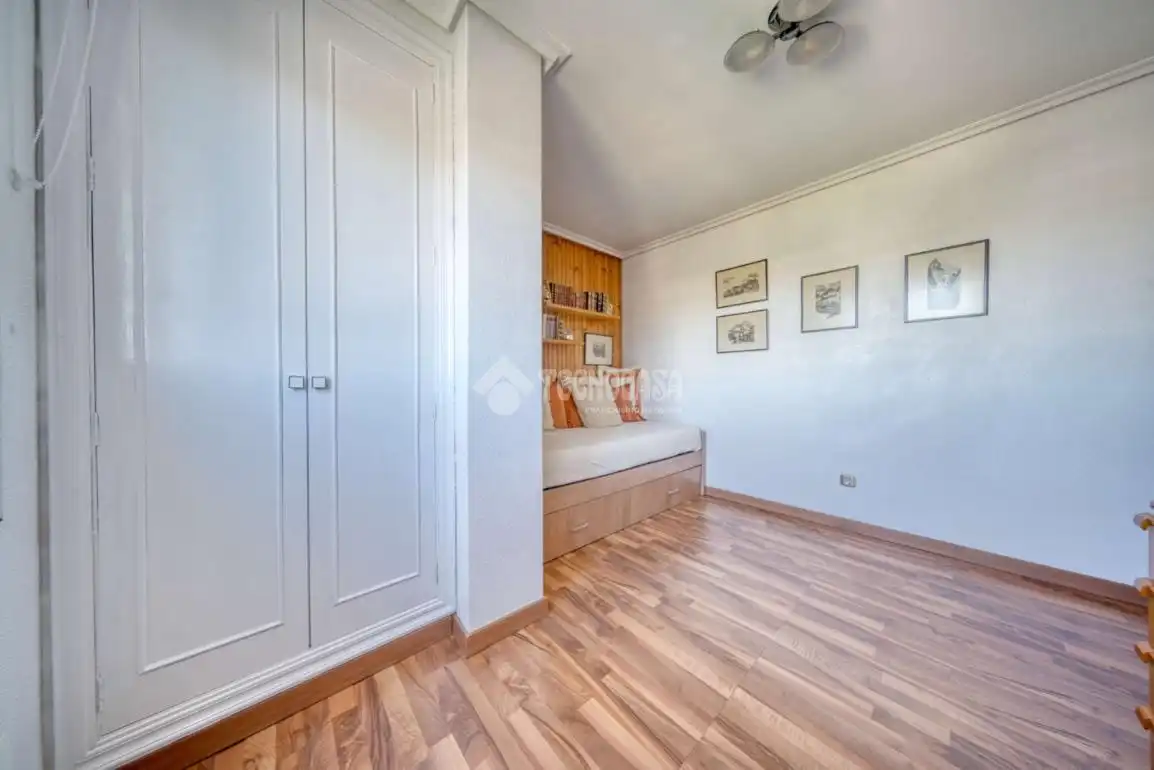 Habitación de Piso en venta en Valladolid con Calefacción y Parquet