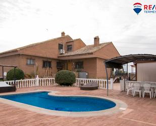 Swimming pool of House or chalet for sale in  Madrid Capital  with Air Conditioner, Terrace and Swimming Pool