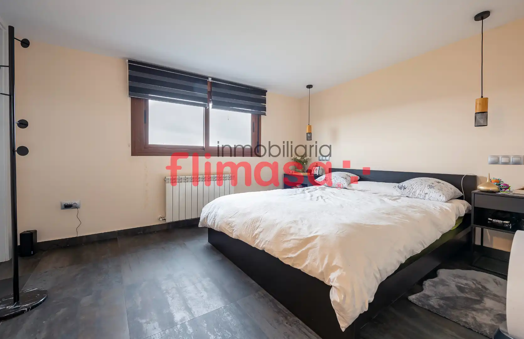 Bedroom of Detached homes for sale in Villaviciosa de Odón  with Air Conditioner, Heating and Terrace