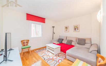 Bedroom of Flat for sale in Colmenar Viejo  with Heating, Parquet flooring and Terrace