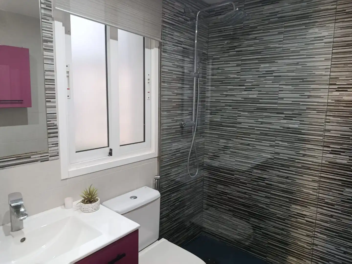 Flat with lift for sale in ANCHA DE CASTELAR 155, imagen 2