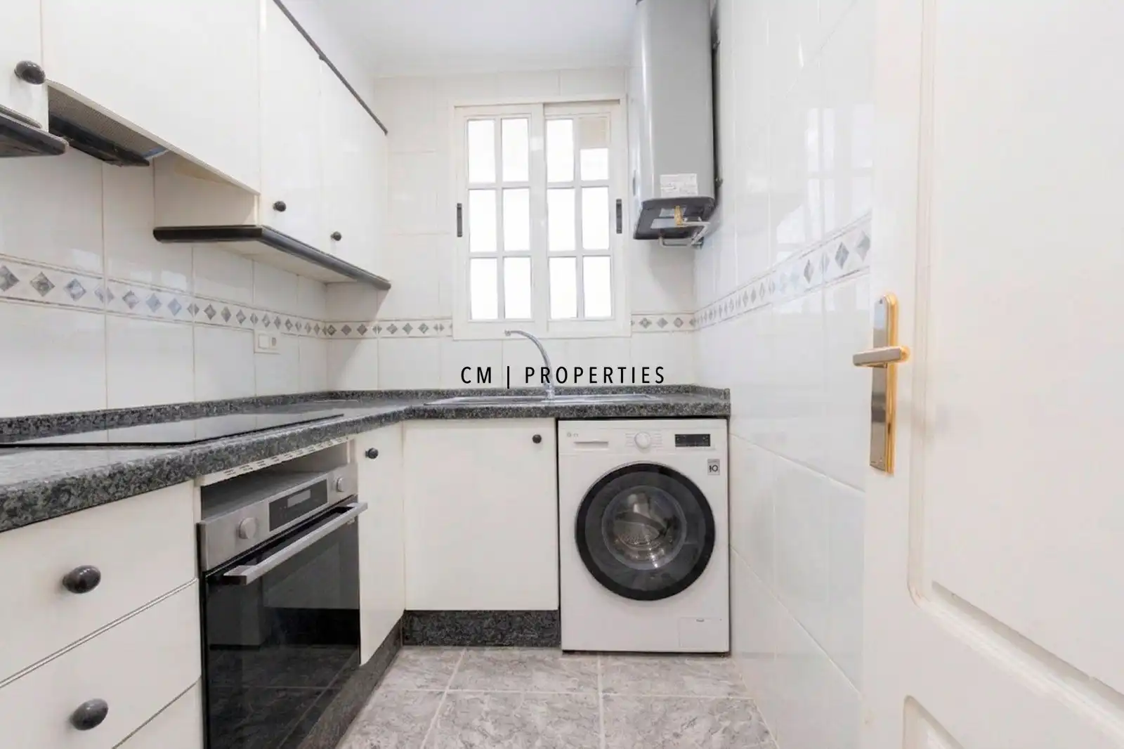 Kitchen of Flat for rent in Valencia  with Air Conditioner, Heating and Terrace