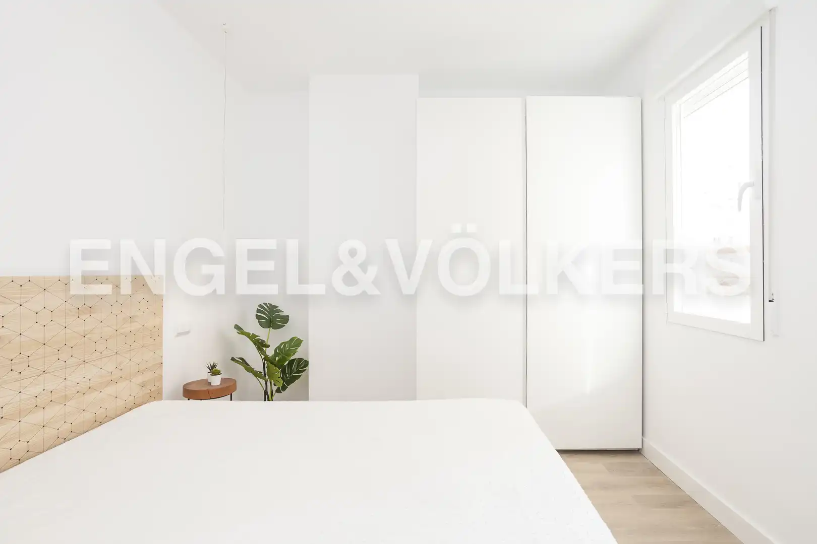Bedroom of Flat for rent in Madrid  with Air Conditioner, Heating and Furnished