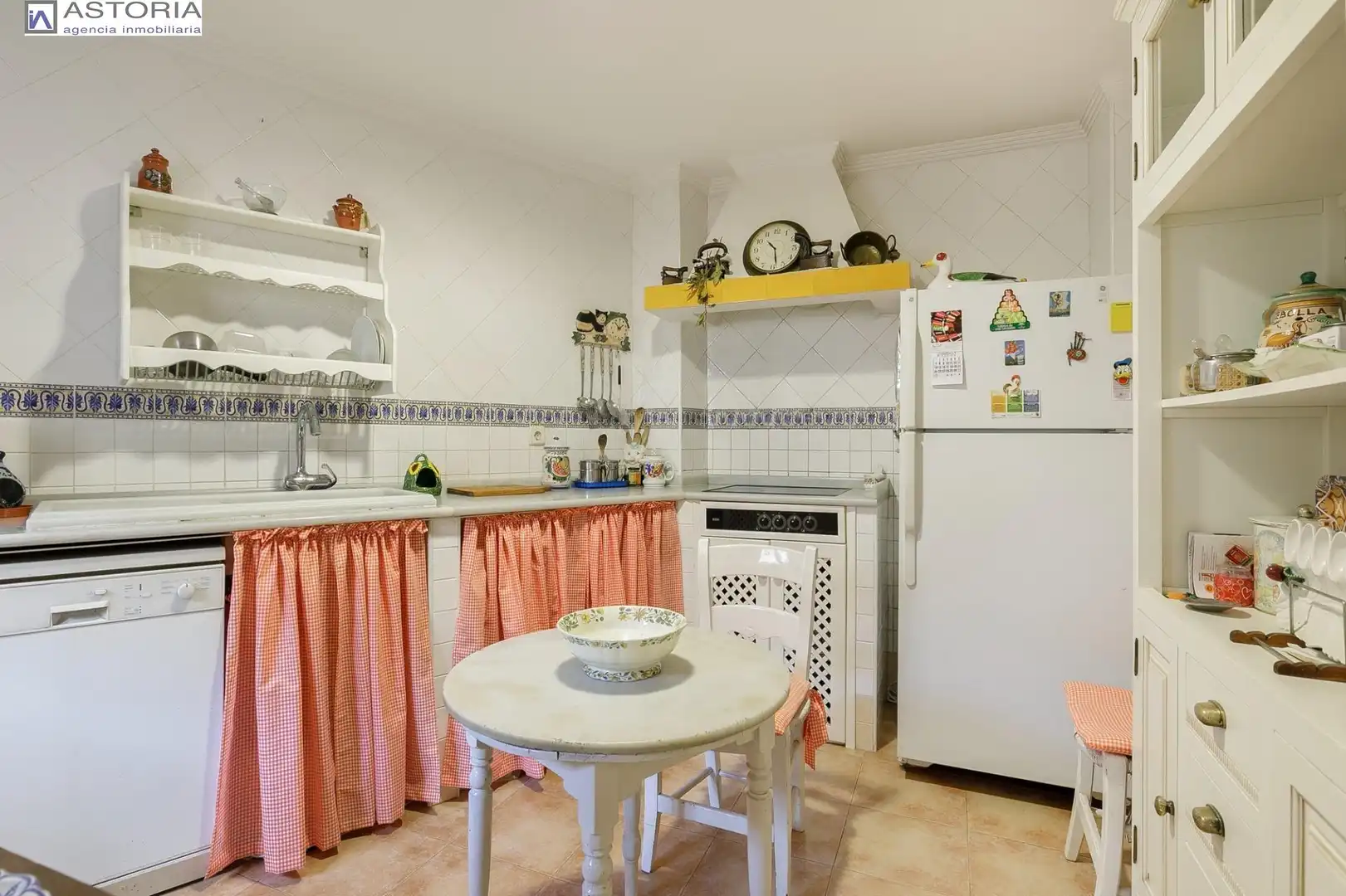 Casa pareada con jardín en venta en DEL CHAPIZ, imagen 5