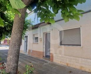 Exterior view of House or chalet for sale in Gimenells i el Pla de la Font