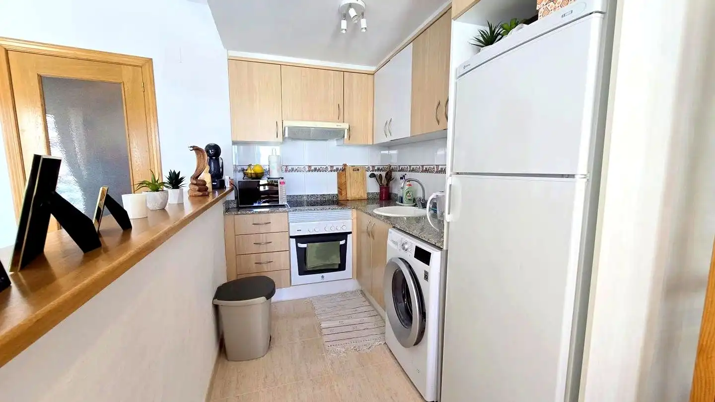 Küche von Maisonette zum Verkauf in Gandia mit Klimaanlage, Terrasse und Abstellraum