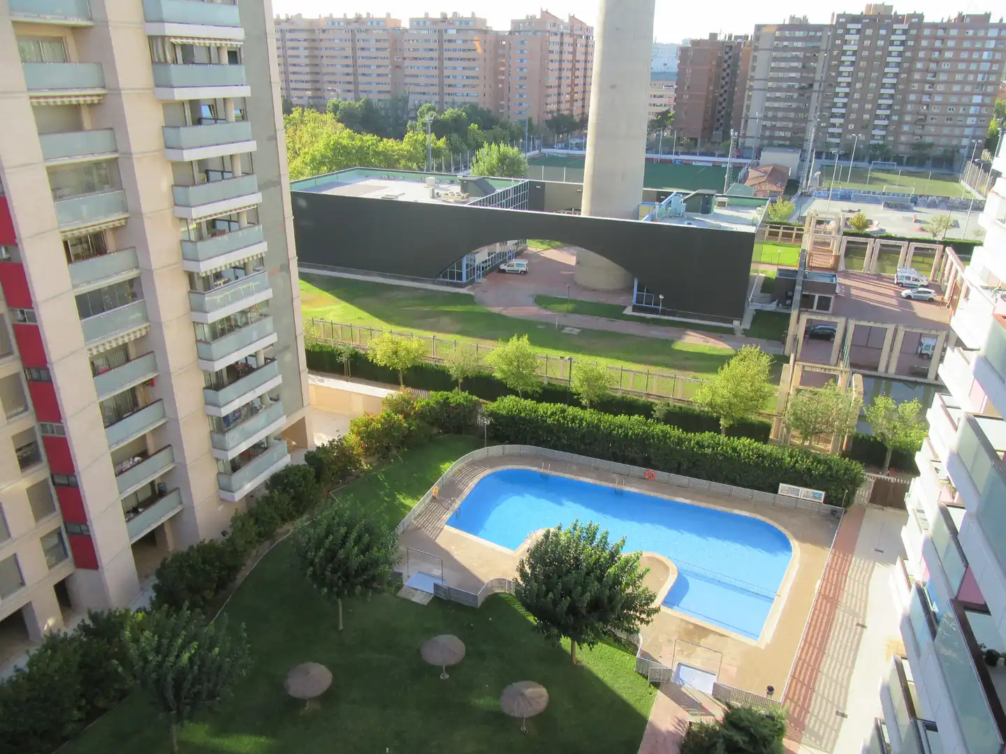 Piscina de Piso de alquiler en Zaragoza con Calefacción, Terraza y Trastero