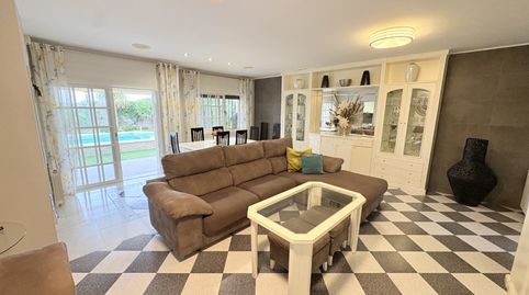 CHALET CON JARDÍN Y PISCINA EN TOUS PRIVACIDAD, TRANQUILIDAD Y CALIDAD EN CADA RINCÓN, imagen 4