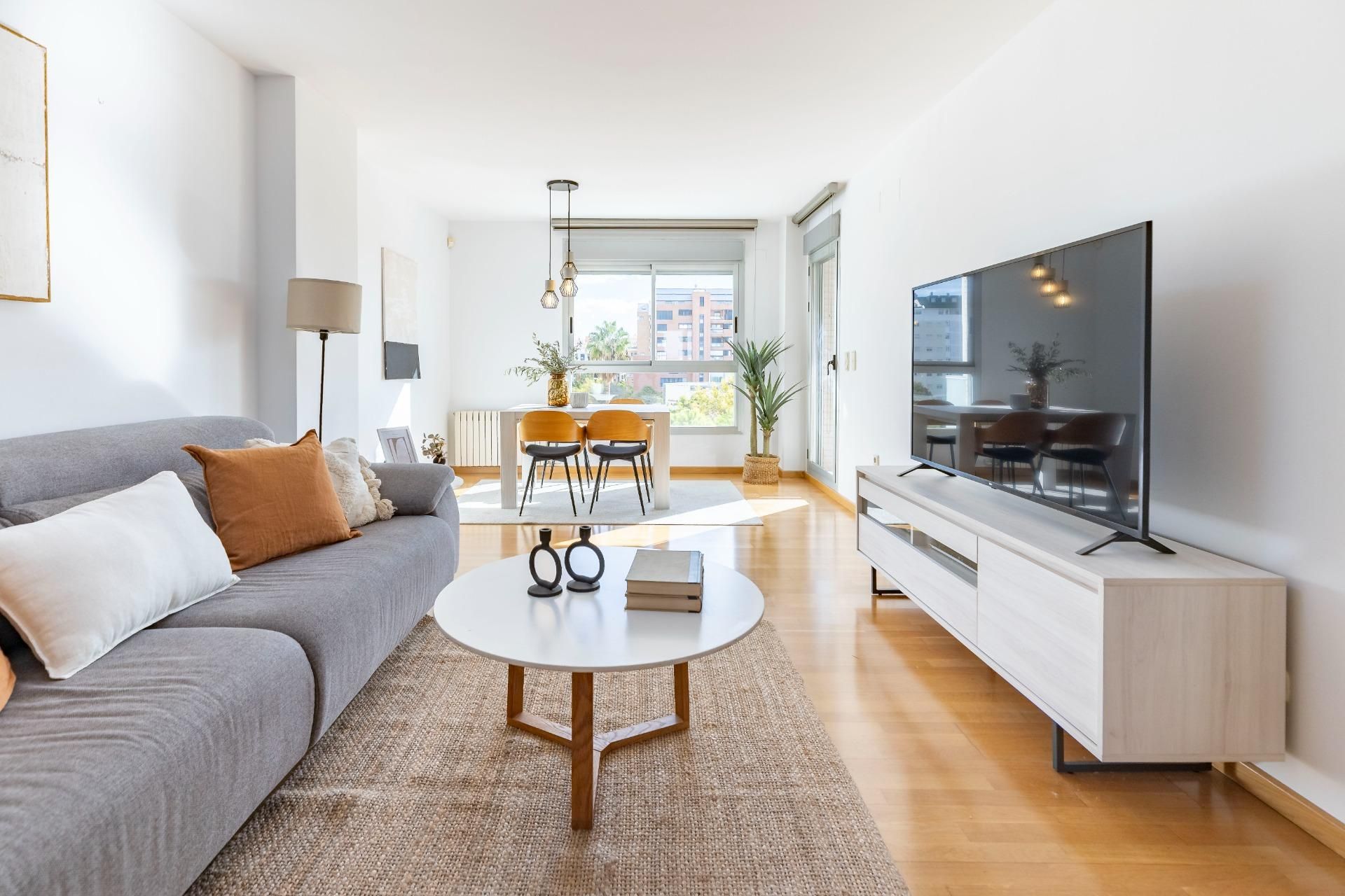 Living room of Flat for sale in  Valencia Capital  with Air Conditioner, Heating and Private garden