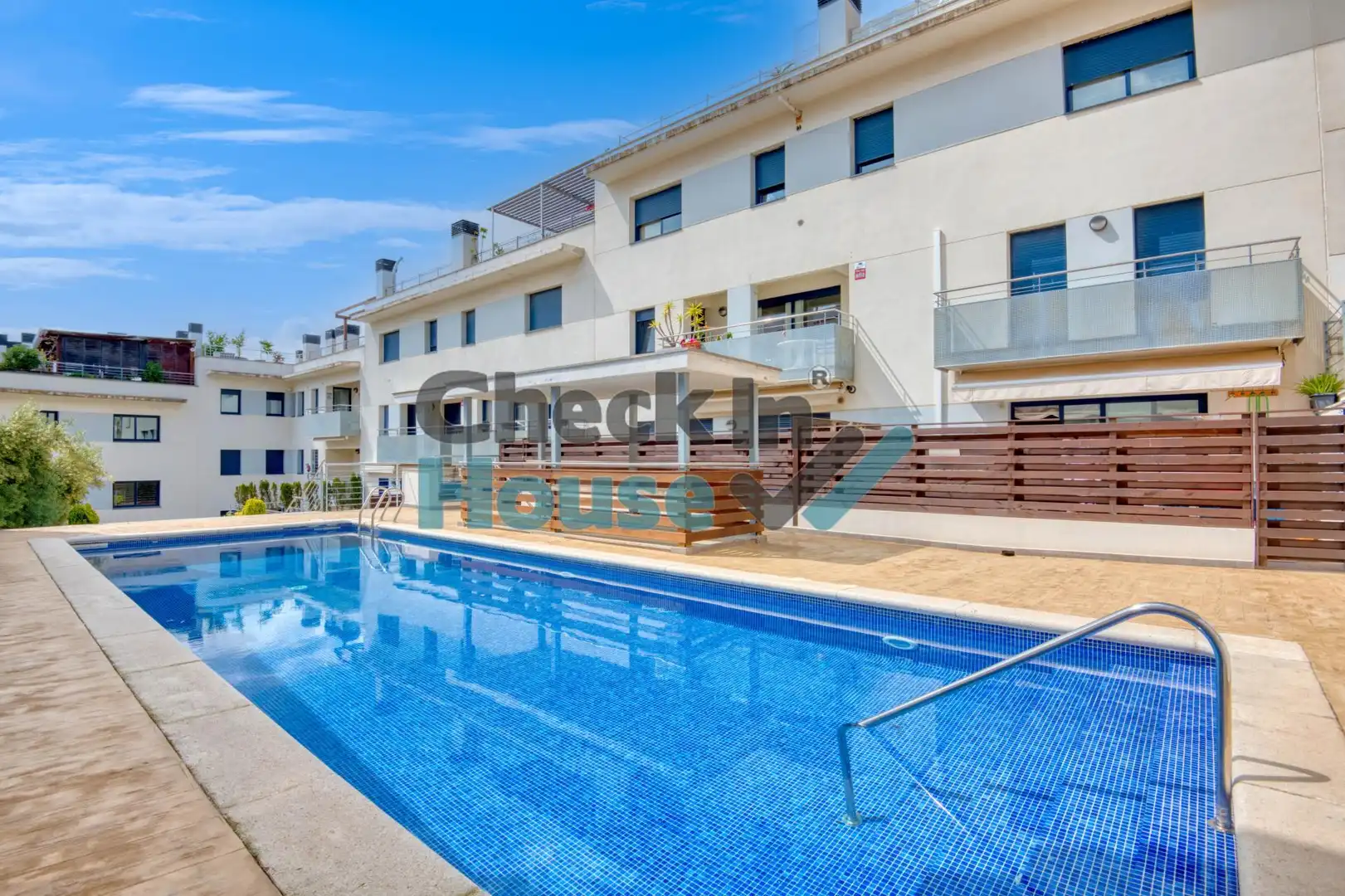Piscina de Dúplex en venta en Sant Feliu de Guíxols con Aire acondicionado, Calefacción y Terraza