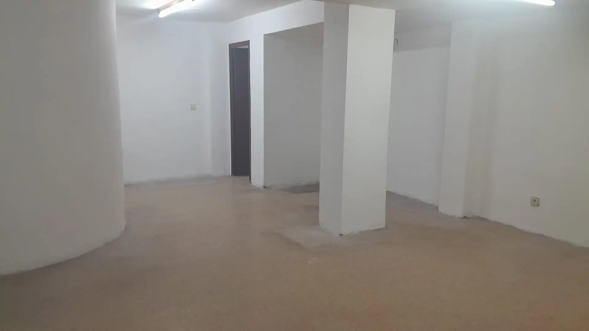 Local comercial en venta en Zona Industrial, imagen 12
