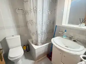 Bathroom of Flat for sale in Palencia  with Heating, Parquet flooring and Storage room