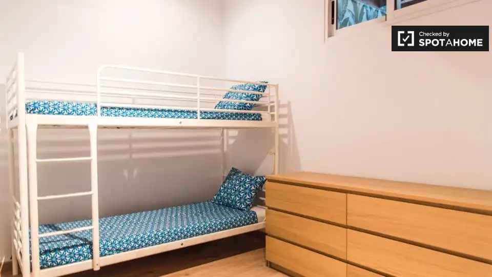 Bedroom of Flat for rent in Valencia  with Air Conditioner, Heating and Furnished