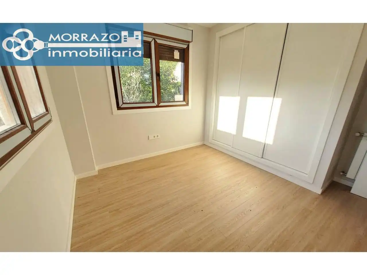 Habitación de Casa adosada en venta en Moaña con Calefacción, Jardín privado y Terraza