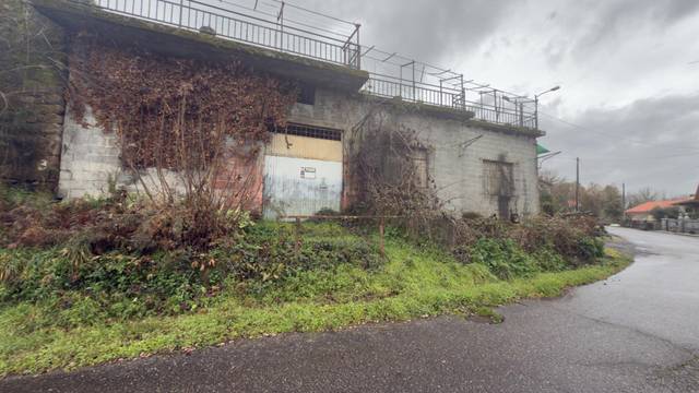 Finca rústica en Venta en  QUINTA en Ramirás