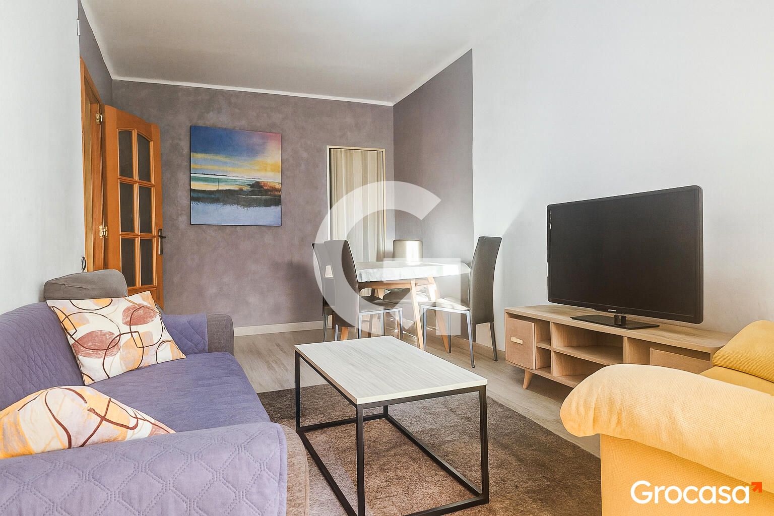 Living room of Flat for sale in L'Hospitalet de Llobregat  with Air Conditioner, Oven and Balcony