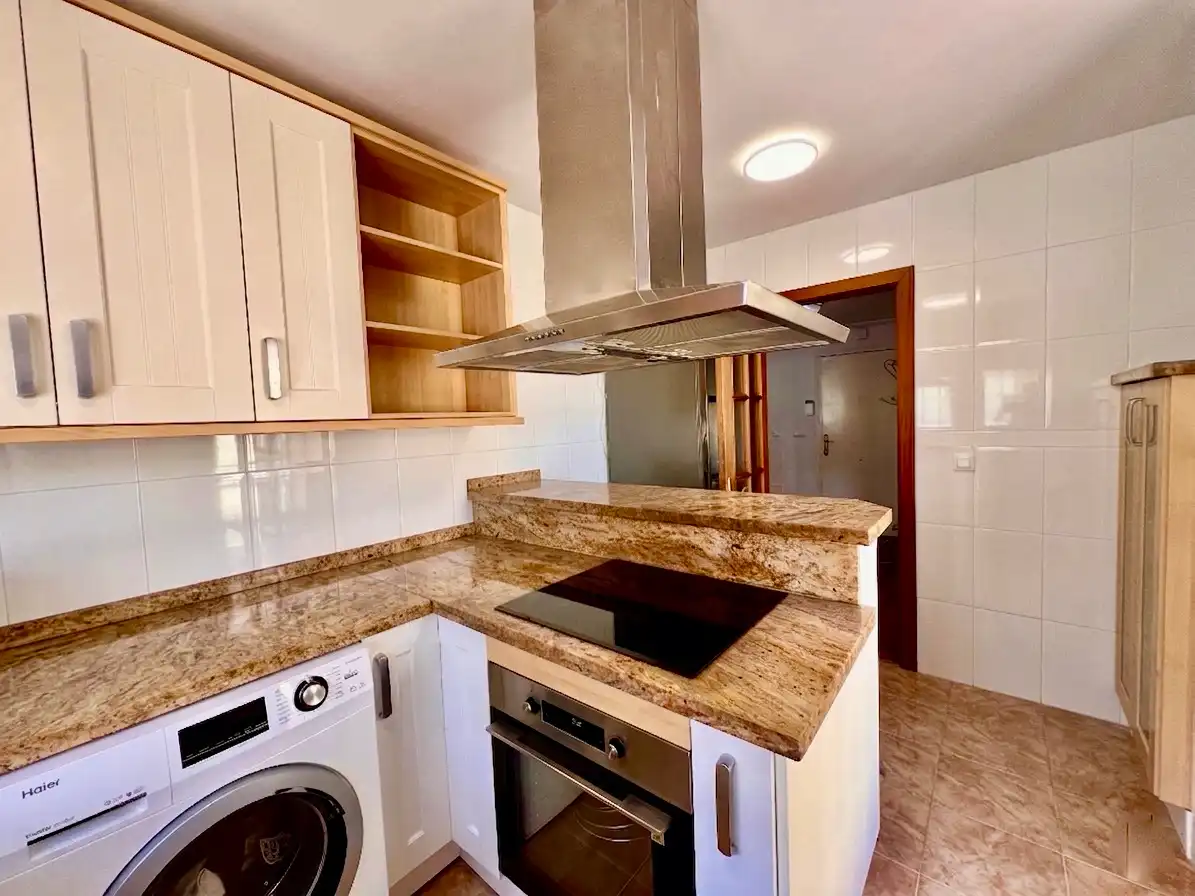 Cocina de Casa o chalet en venta en Espartinas con Aire acondicionado, Jardín privado y Terraza