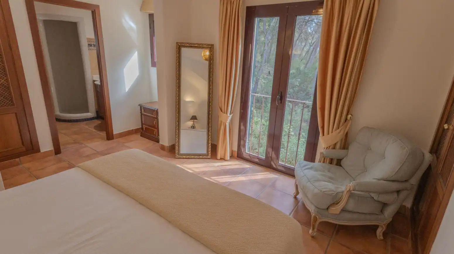 Dormitori de Casa o xalet en venda en Calvià amb Aire condicionat, Piscina i Piscina comunitària