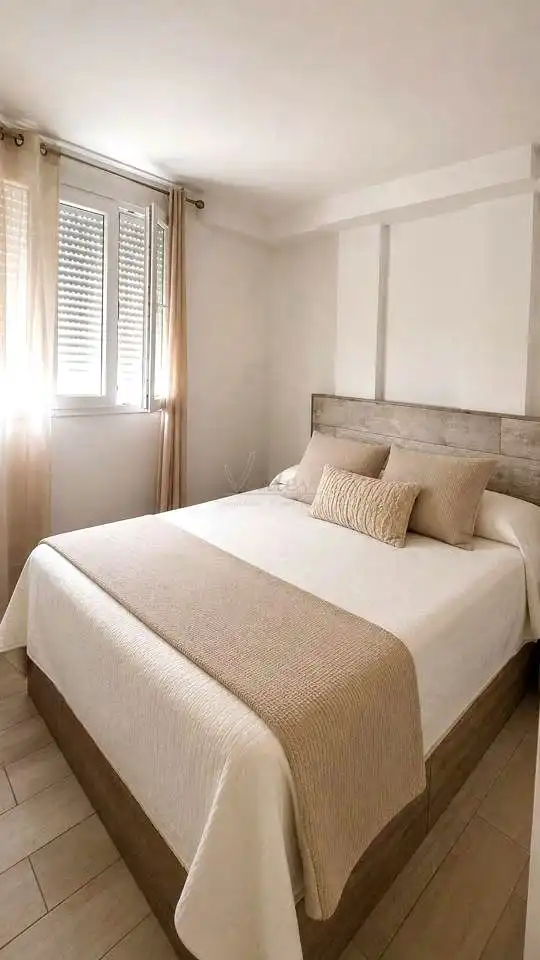 Habitación de Apartamento de alquiler en Sotogrande con Amueblado y Piscina comunitaria