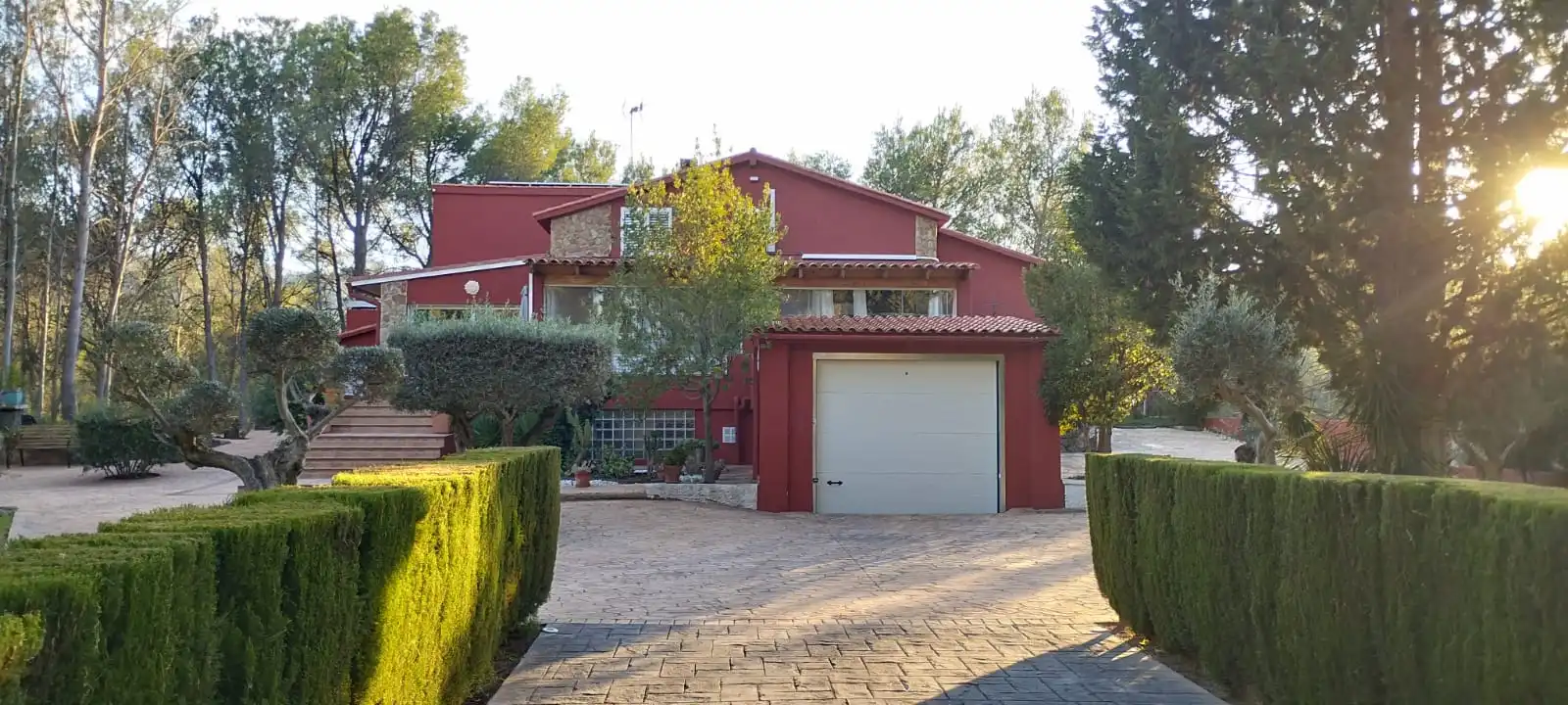 Vista exterior de Casa o xalet en venda en Estivella amb Aire condicionat, Calefacció i Jardí privat