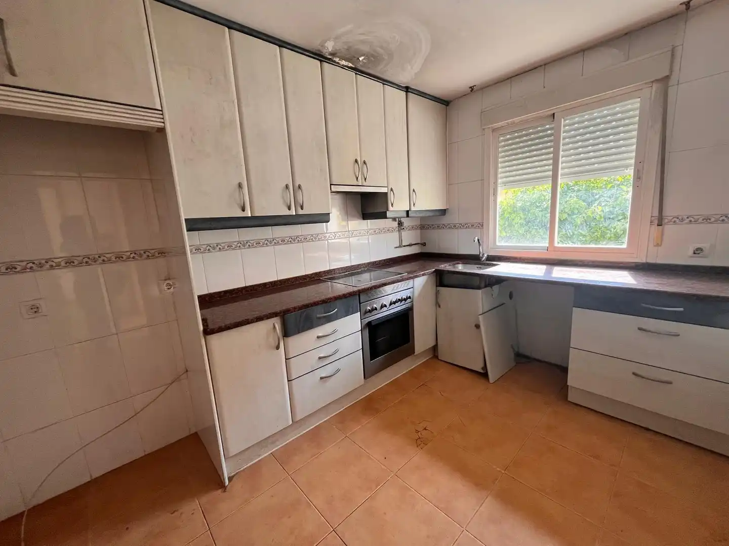 Cuina de Apartament en venda en Olías del Rey amb Jardí privat