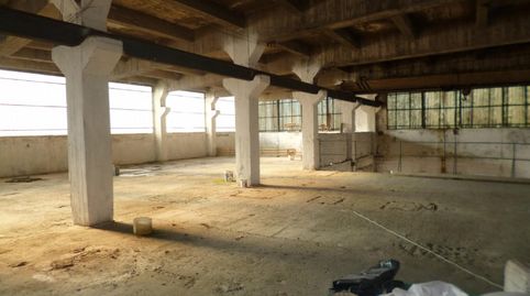 Foto 5 von Fabrikhallen zum Verkauf in Zorrotza, Bilbao
