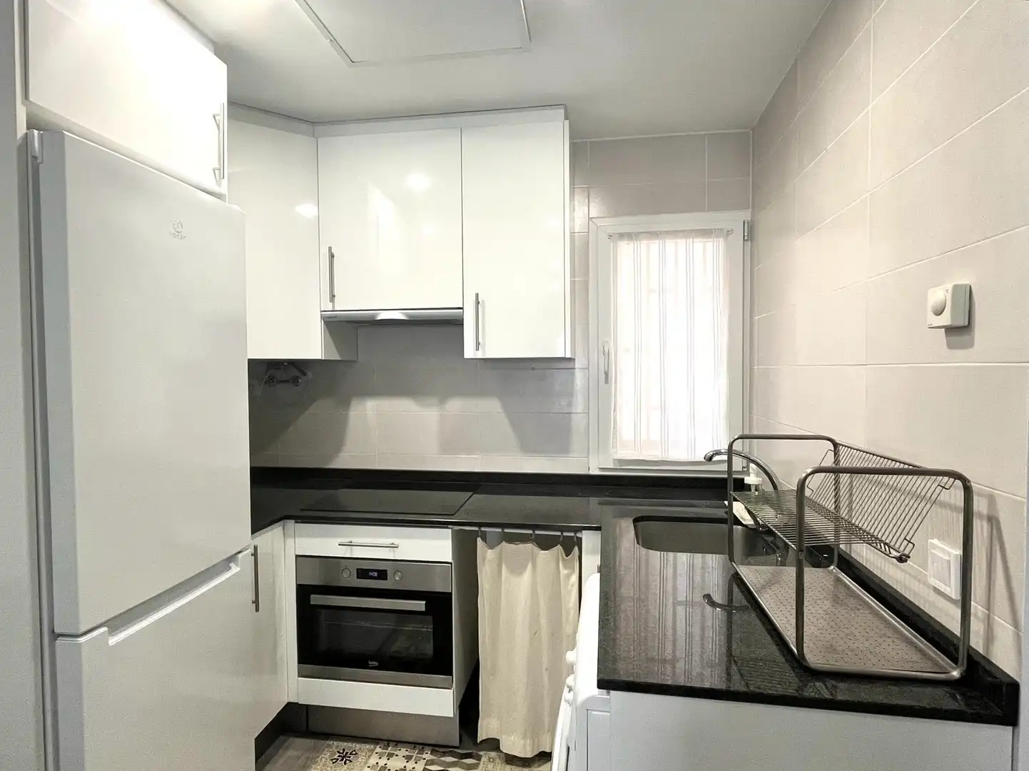 Cocina de Apartamento en venta en Madrid con Calefacción