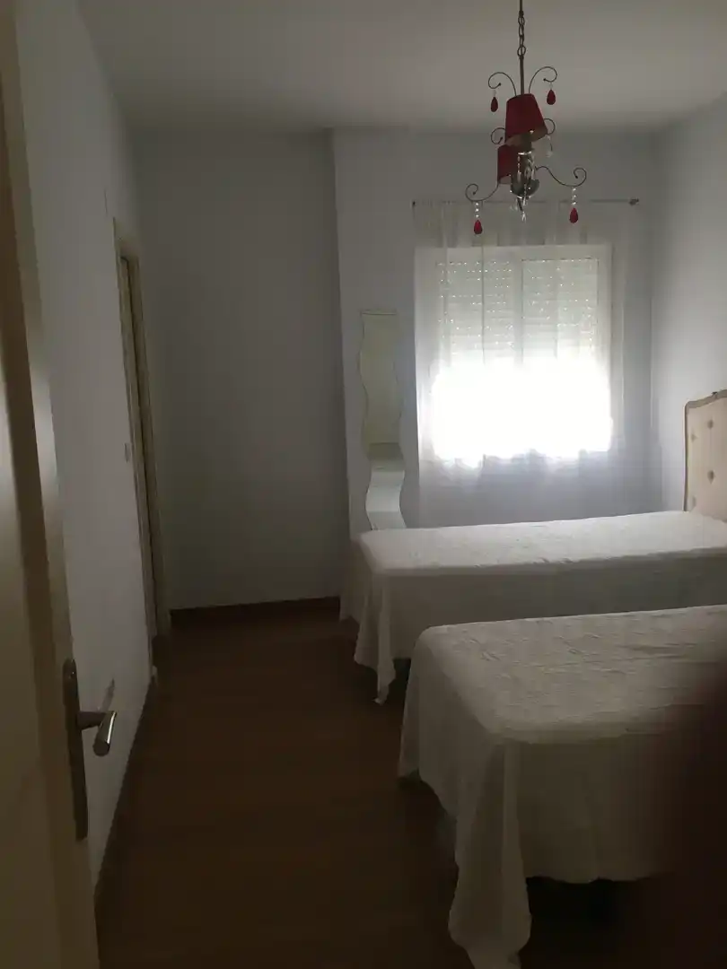 Habitación de Piso de alquiler en Écija con Aire acondicionado, Parquet y Amueblado