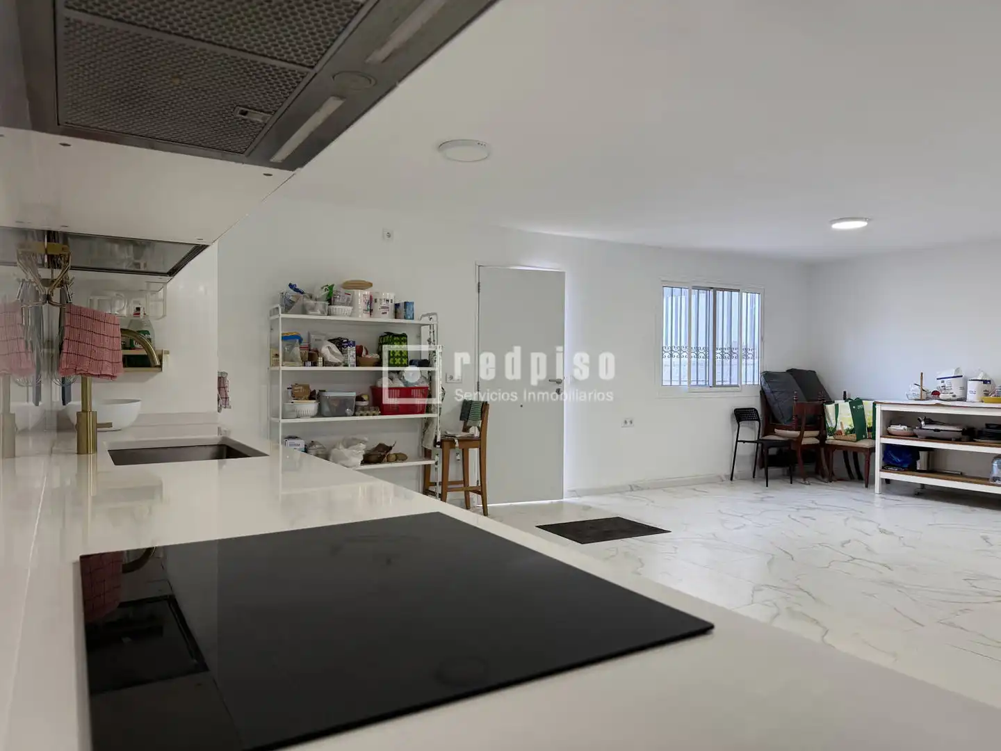 Kitchen of Houses for sale in Málaga  with Air Conditioner, Private garden and Furnished