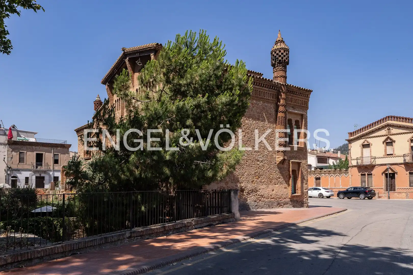 Vista exterior de Casa o xalet en venda en Santa Coloma de Cervelló amb Calefacció, Jardí privat i Terrassa