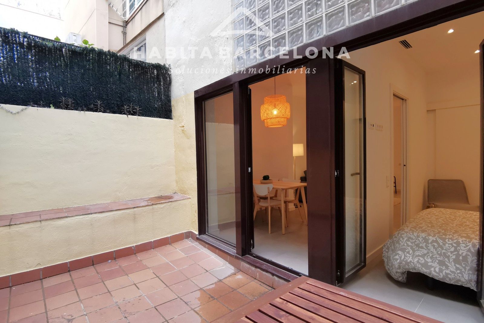 Balcony of Flat to rent in  Barcelona Capital  with Air Conditioner, Heating and Parquet flooring