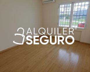 Bedroom of Flat to rent in  Madrid Capital  with Air Conditioner and Heating