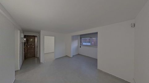 Foto 3 de Piso en venta en Calle Cova Simanya, Sant Llorenç, Terrassa