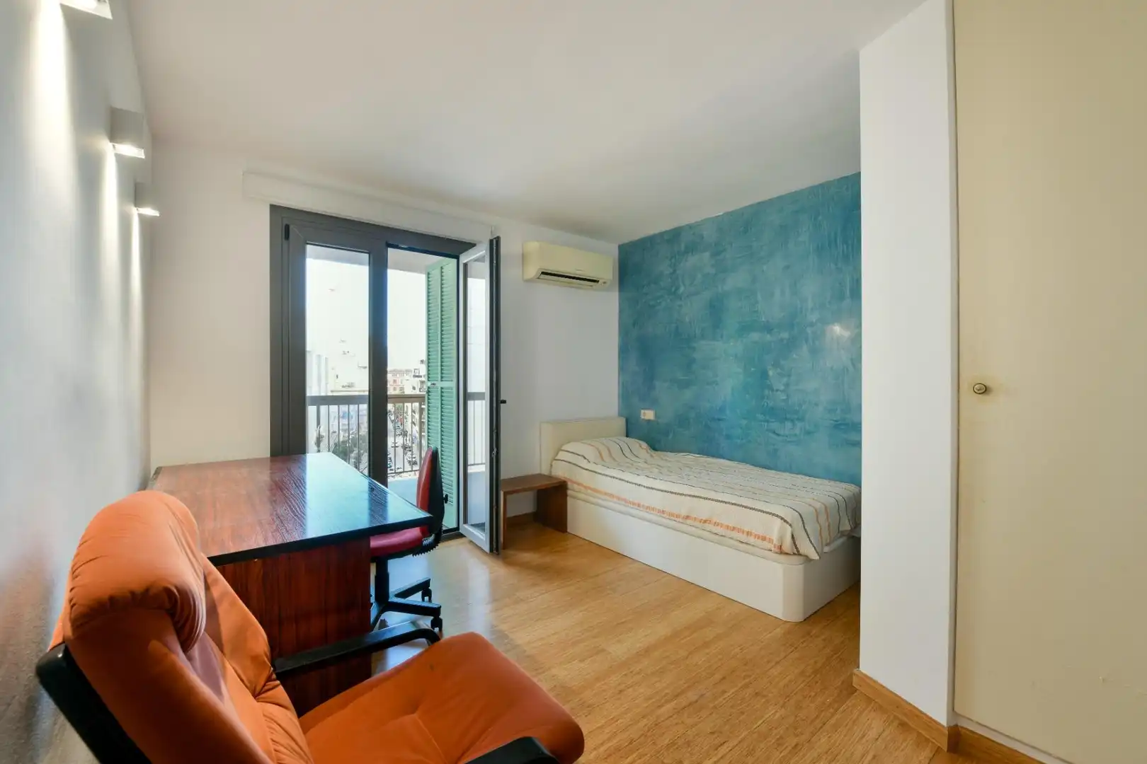 Habitación de Piso en venta en  Palma de Mallorca con Aire acondicionado, Terraza y Amueblado