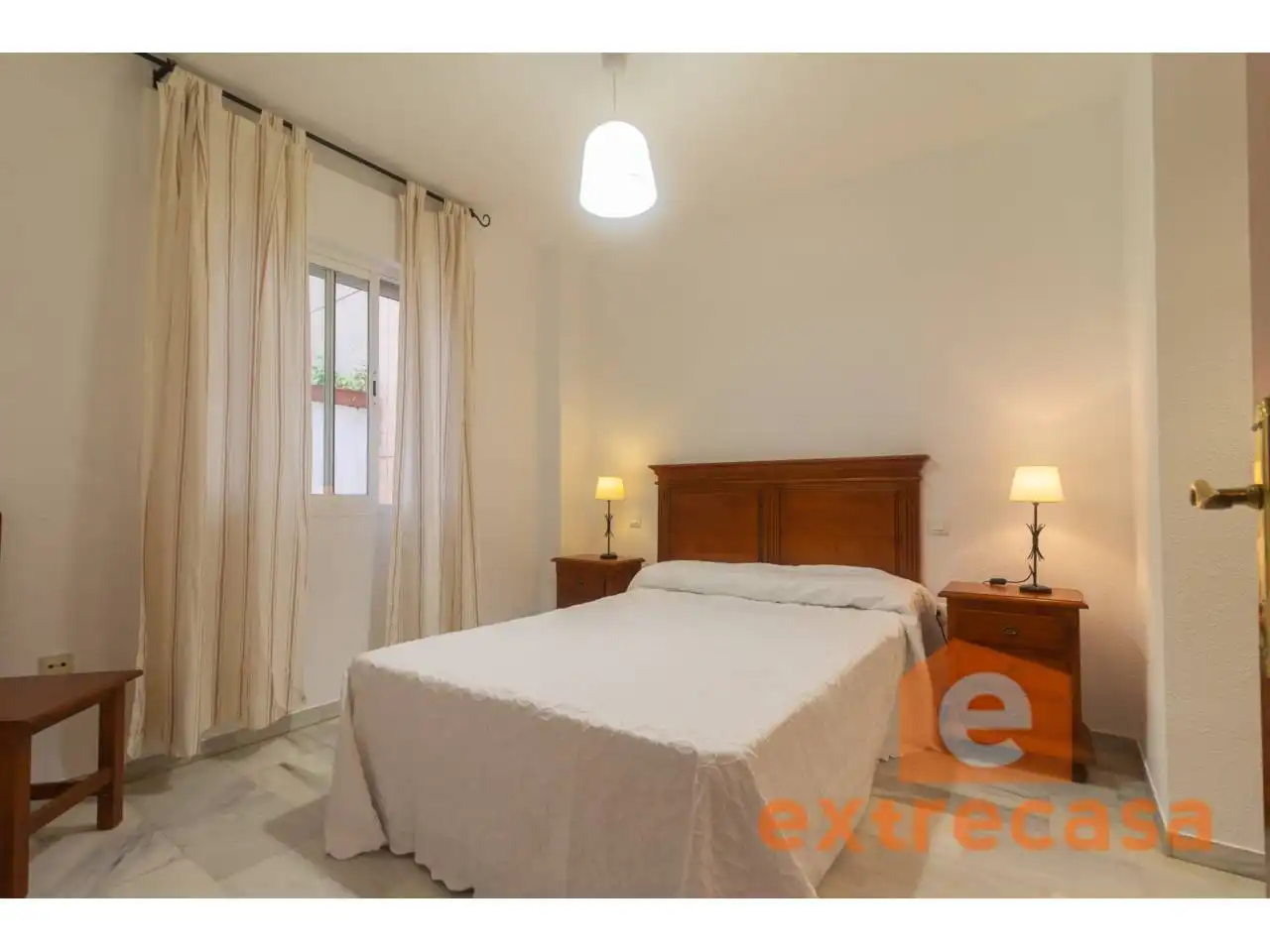 Habitación de Apartamento de alquiler en Badajoz con Aire acondicionado, Calefacción y Amueblado