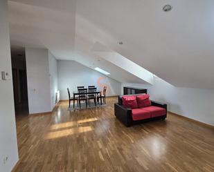 Sala d'estar de Pis de lloguer en Valladolid Capital amb Calefacció i Terrassa