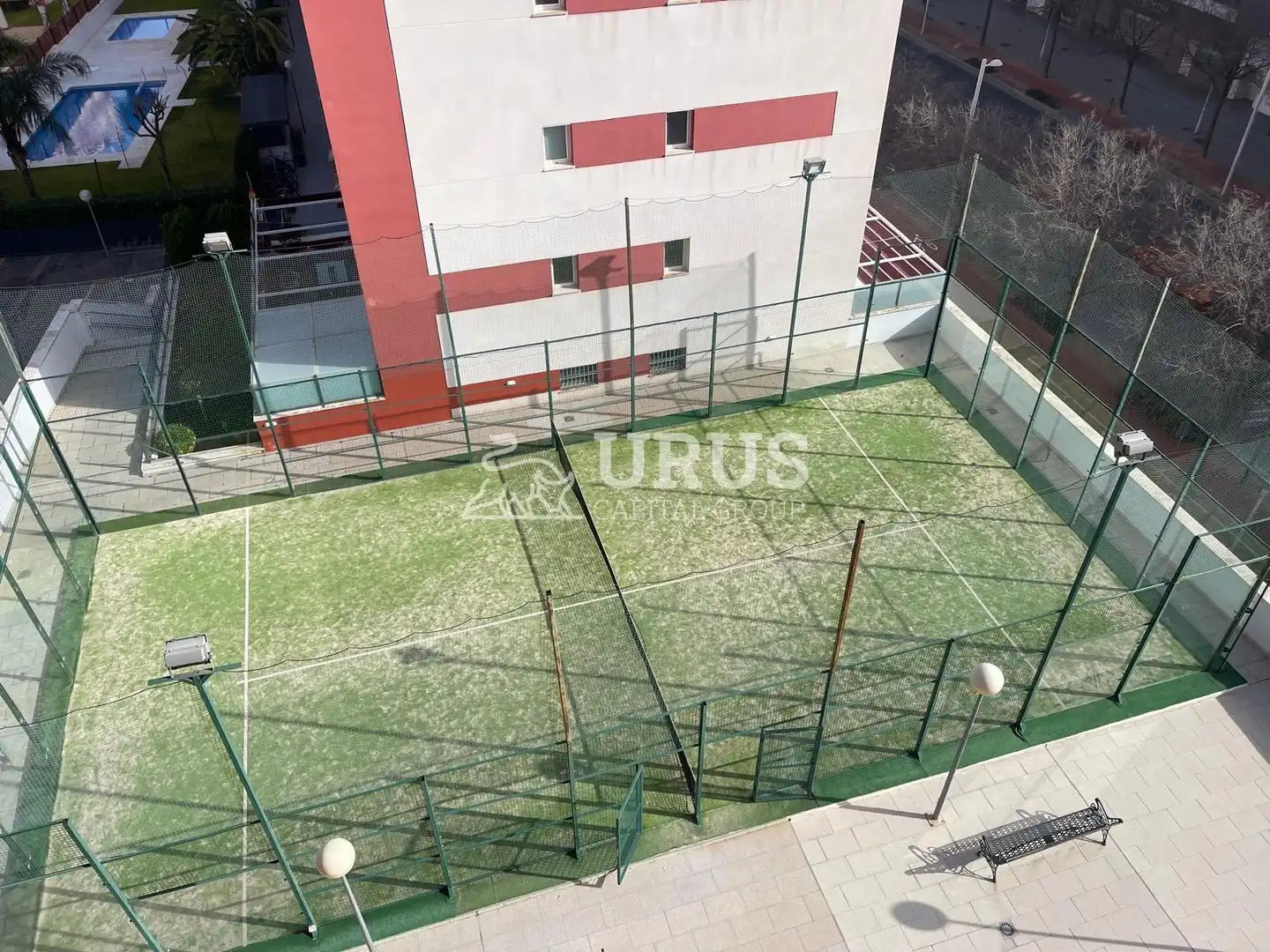 Aparcament de Pis en venda en Córdoba amb Aire condicionat, Traster i Piscina comunitària
