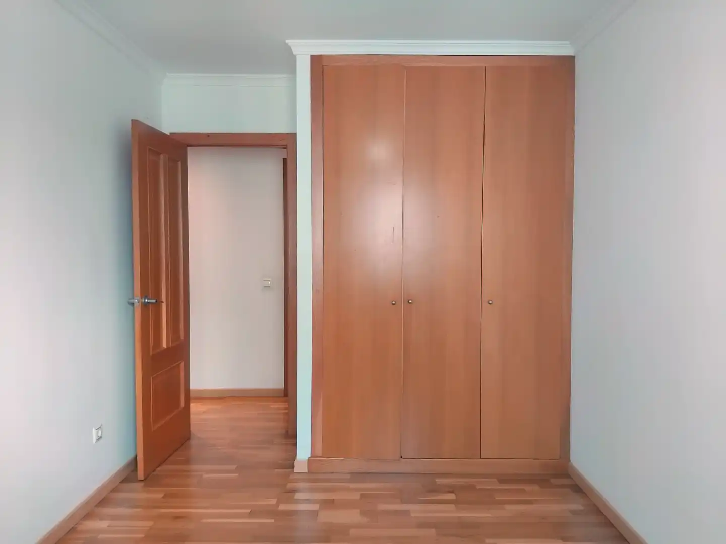 Habitación de Piso en venta en A Coruña Capital  con Calefacción, Parquet y Trastero