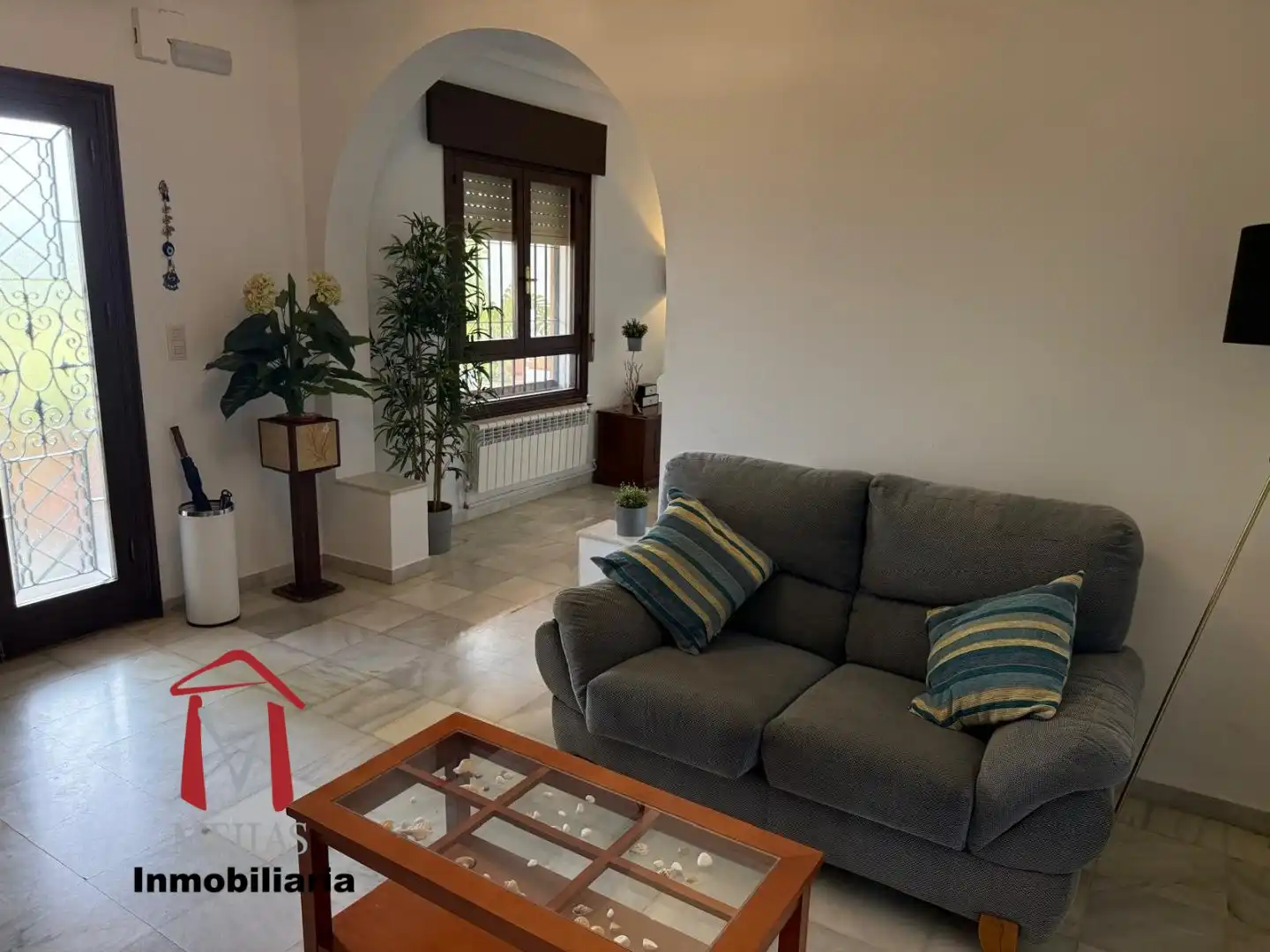 Sala d'estar de Casa o xalet en venda en Antequera amb Aire condicionat, Calefacció i Terrassa