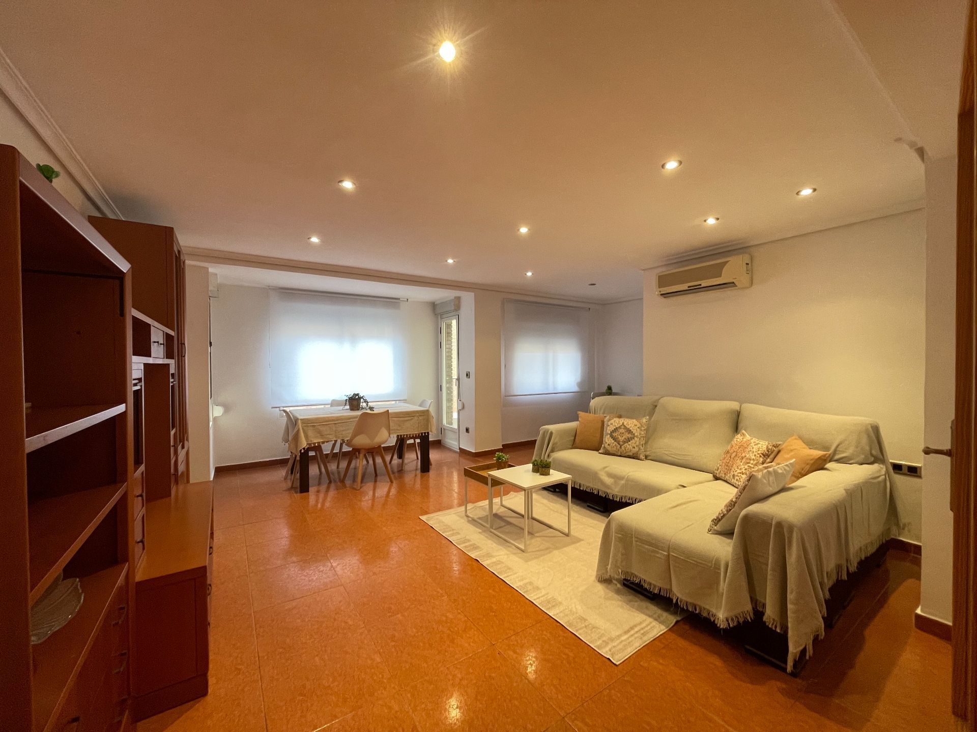 Sala d'estar de Pis de lloguer en Castellón de la Plana / Castelló de la Plana amb Aire condicionat, Calefacció i Moblat