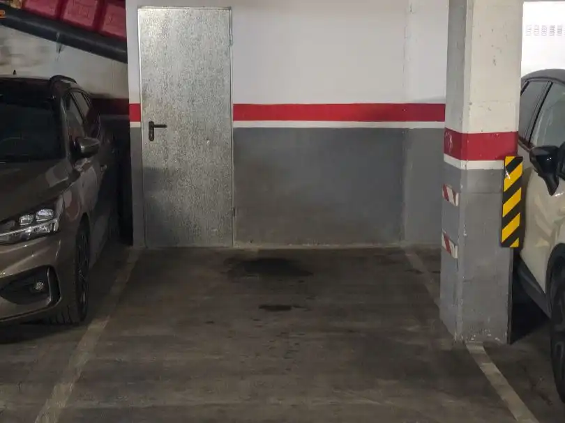 Einzelparkplatz zum Verkauf in Plaça De La Bòbila 3, imagen 4