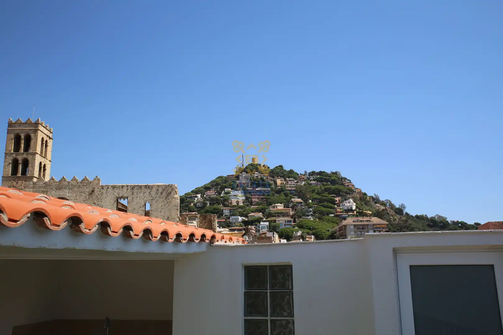 Außenansicht von Haus oder Chalet zum Verkauf in Blanes mit Klimaanlage, Terrasse und Möbliert