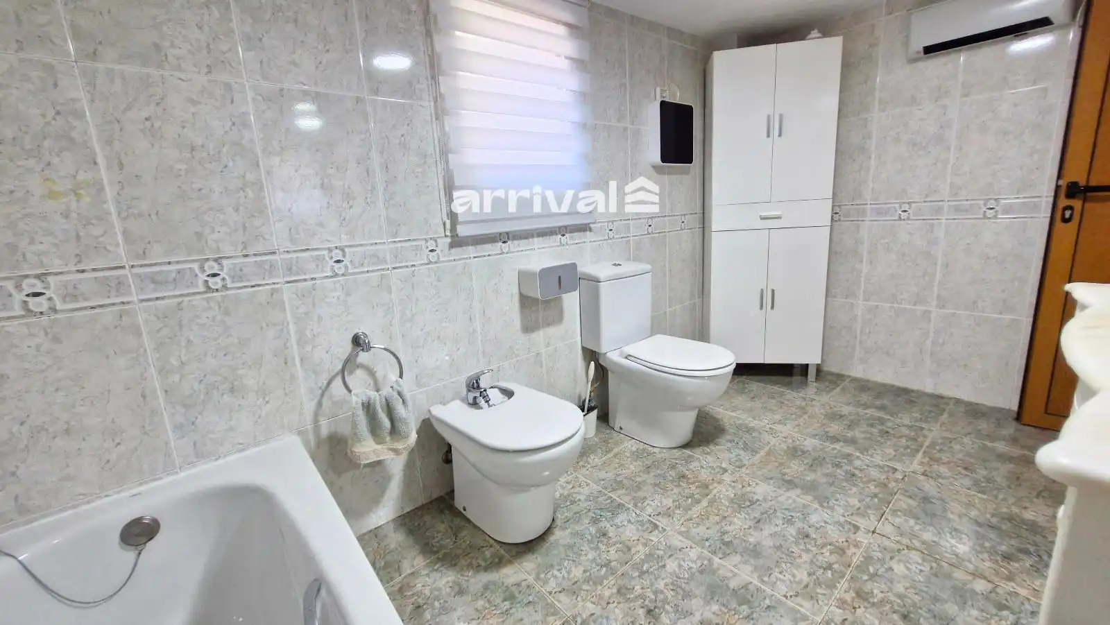 Baño de Casa o chalet en venta en Paterna con Aire acondicionado, Jardín privado y Terraza