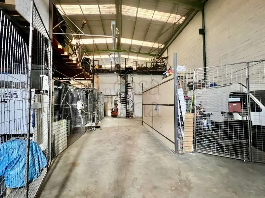 Industrial buildings for sale in Basauri 