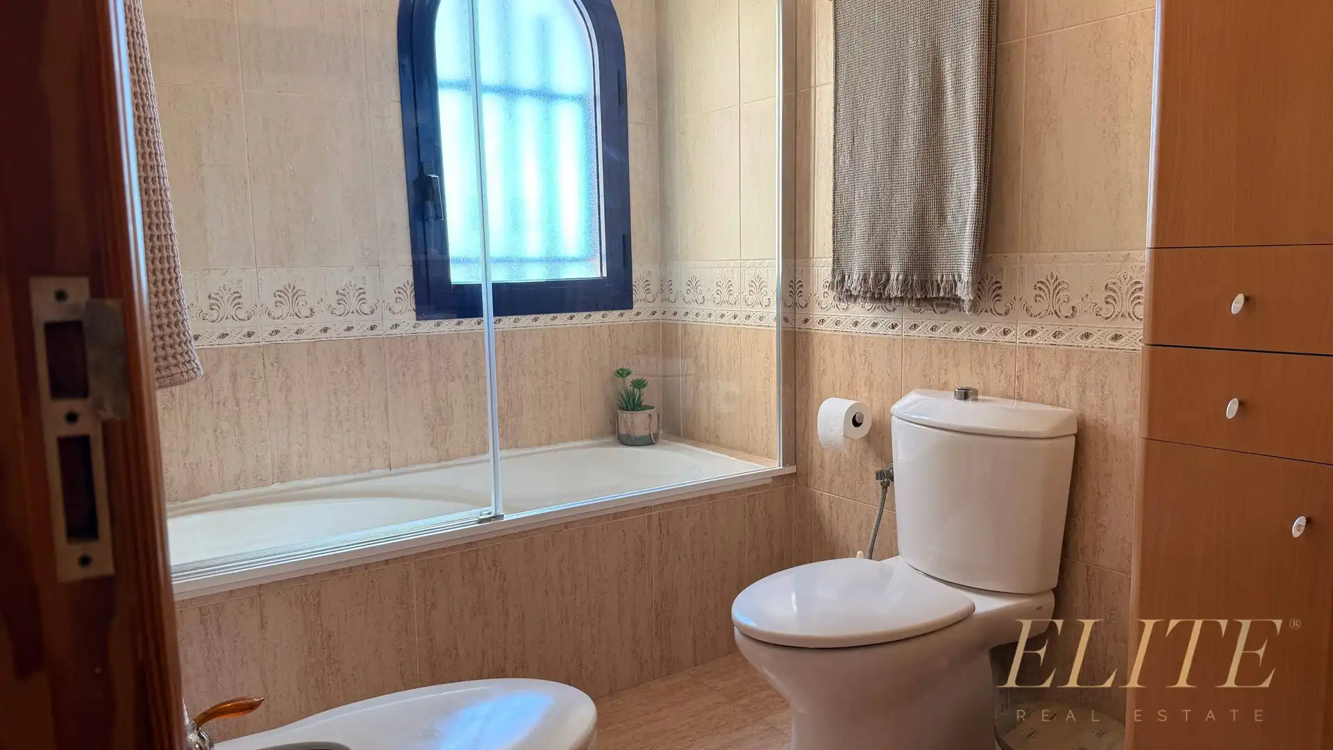 Bathroom of Detached homes for sale in San Bartolomé de Tirajana  with Air Conditioner, Heating and Private garden