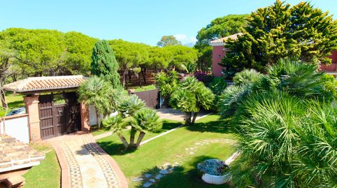 Villa Mediterránea en esquina,a Pasos de la Playa – Urb. El Presidente (Marbella/Estepona), imagen 3