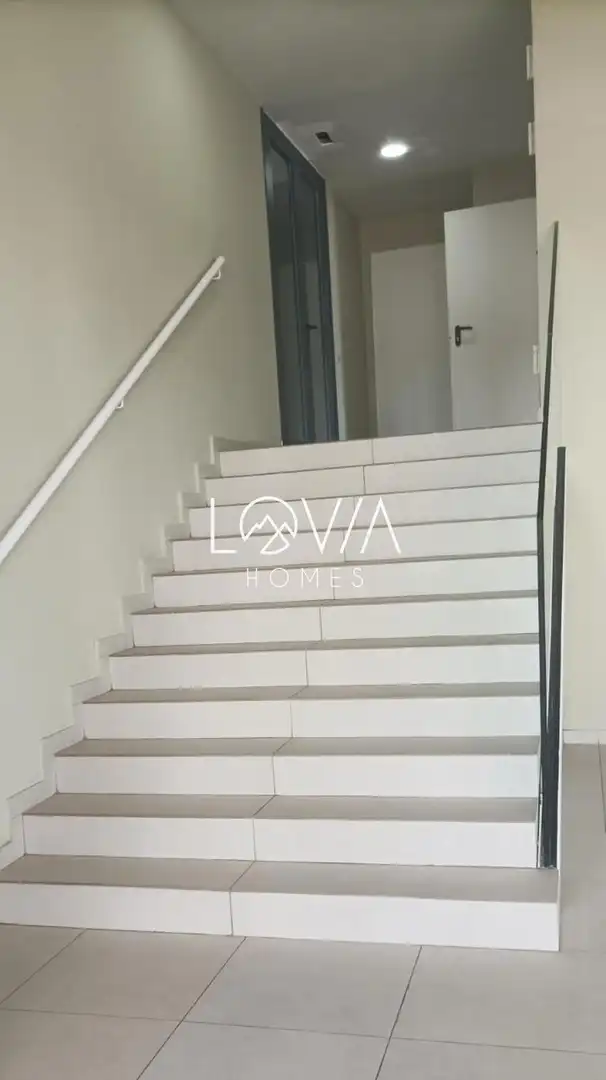 Flat for sale in Dos Hermanas  with Air Conditioner, Terrace and Storage room