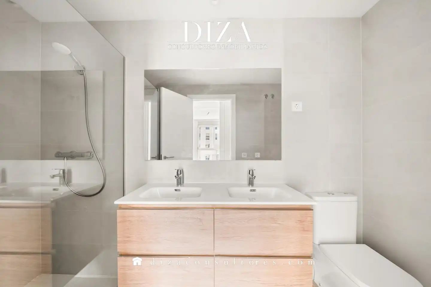 Baño de Piso de alquiler en Madrid con Aire acondicionado, Calefacción y Terraza