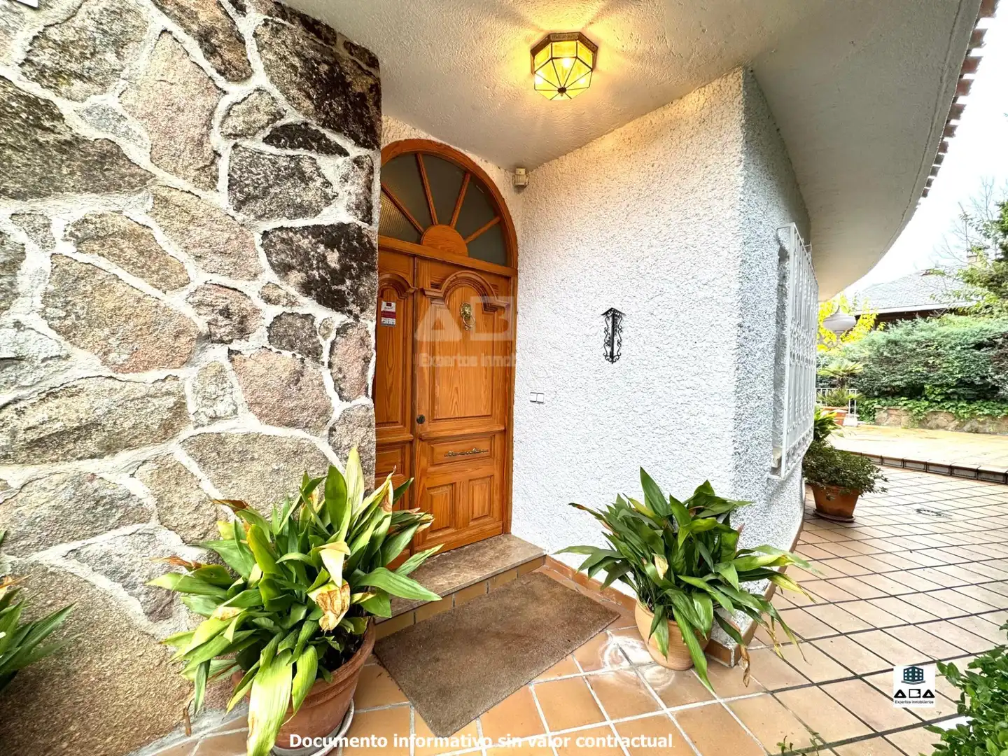 Casa o chalet en venta en Poyales del Hoyo con Aire acondicionado, Calefacción y Jardín privado