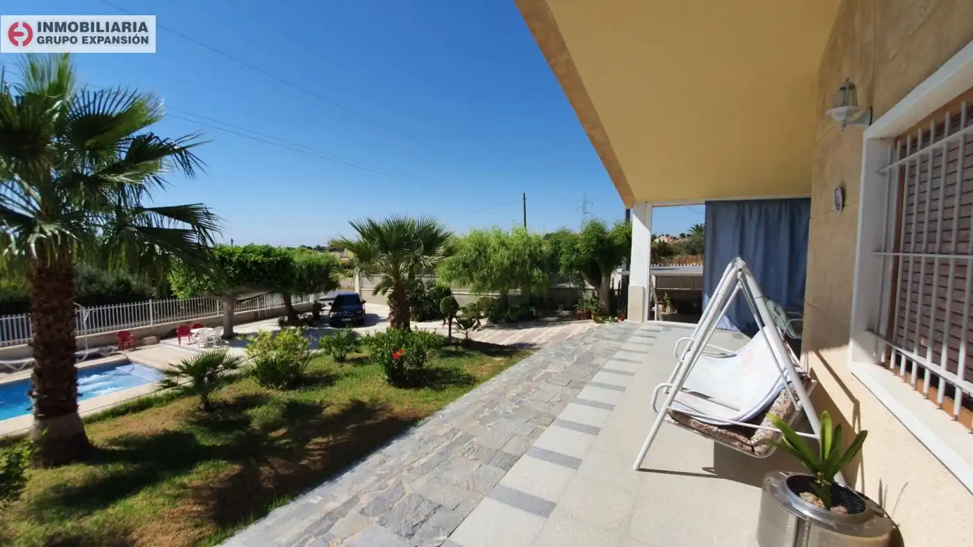 Jardí de Casa o xalet en venda en Elche / Elx amb Calefacció, Jardí privat i Terrassa